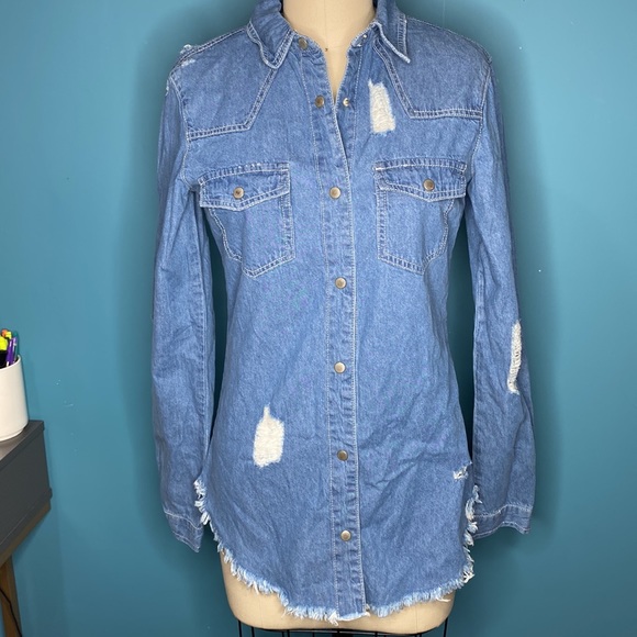 Missguided distressed denim shirt size 0 - Picture 2 of 4